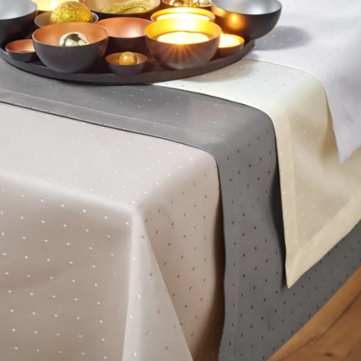 Picture of Damask Table Linen Petito