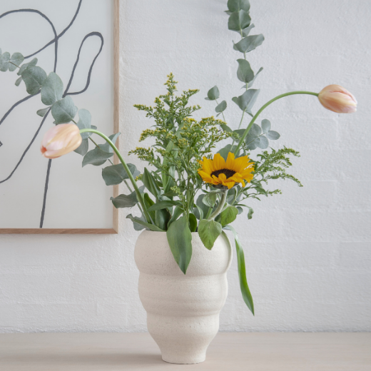 Picture of Hand Turned Vase Curved No. 60
