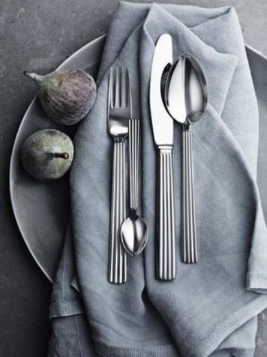 Picture of Bernadotte Cake Spade by Georg Jensen